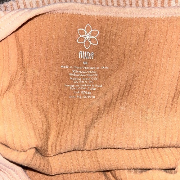 Ribbed tank top - Picture 3 of 3